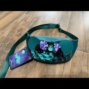 Main Attraction Minnie- Haunted Mansion Fanny Pack 10/12